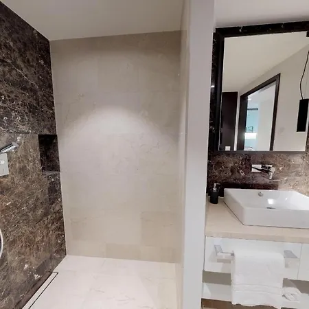 White Pearl 1.09 דירה טימנדורפר שטרנד