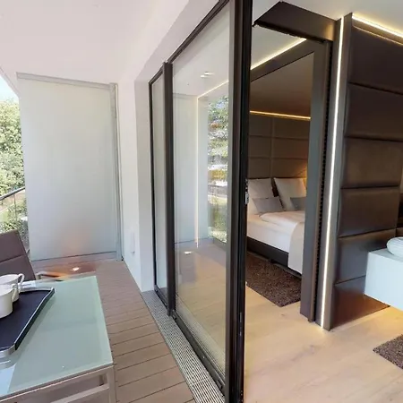 White Pearl 1.09 דירה טימנדורפר שטרנד